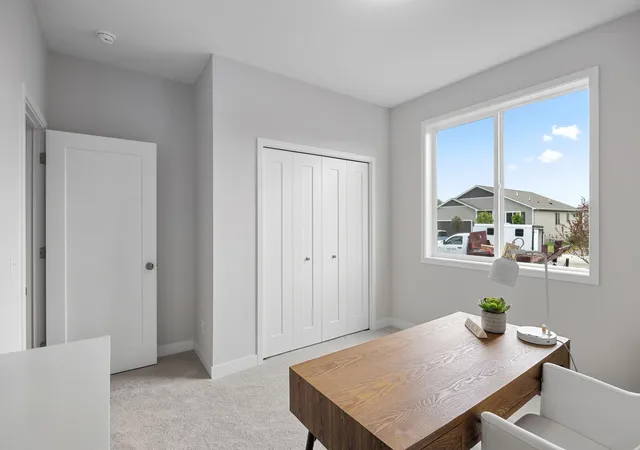 Photo 3 of Single family home for sale at 2110 Ridgepointe Dr, Hastings, MN 55033 | MLS# 7120008 | Listing updated on 2026-09-21