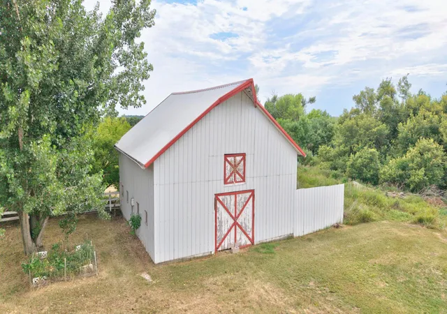 Photo 4 of Single family home for sale at 12720 45th Street SE, Fingal, ND 58031 | MLS# 7120016 | Listing updated on 2026-09-04