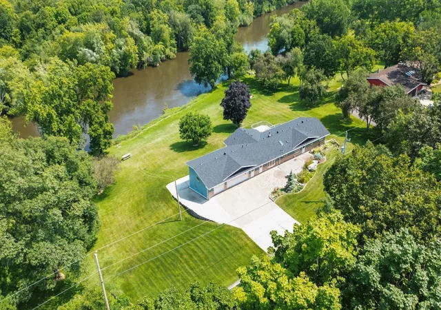 Photo 3 of Single family home for sale at 2560 Lander Ave Ne, Saint Michael, MN 55376 | MLS# 7120017 | Listing updated on 2026-08-08