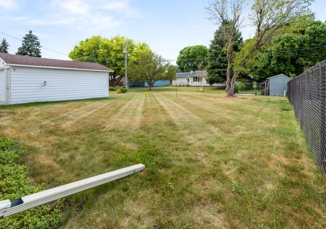 3rd image of 1805 17Th St S, Fargo, ND 58103 | MLS# 7120024