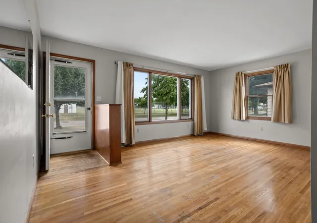 4th image of 1805 17Th St S, Fargo, ND 58103 | MLS# 7120024