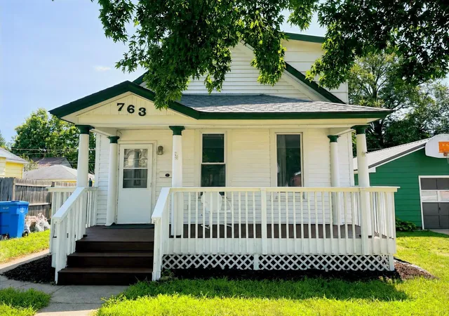 Photo 2 of Single family home for sale at 763 W Mark St, Winona, MN 55987 | MLS# 7120056 | Listing updated on 2026-08-07