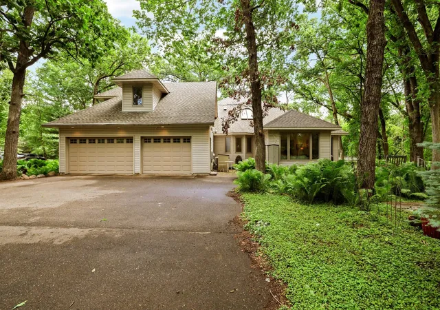 Photo 3 of Sale Pending at 17 Baillon Ln, Lakeland, MN 55043 | MLS# 7120060 | Listing updated on 2026-09-02