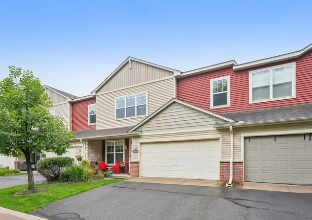 2nd image of 15588 Emerald Dr N #6, Hugo, MN 55038 | MLS# 7120063