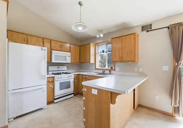 2nd image of 1401 3Rd St S, Princeton, MN 55371 | MLS# 7120075
