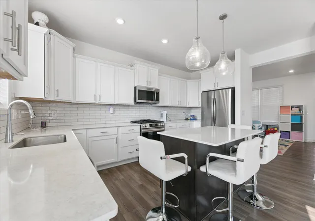 Photo 3 of Single family home for sale at 1908 Boulder Way, Carver, MN 55315 | MLS# 7120092 | Listing updated on 2026-08-22