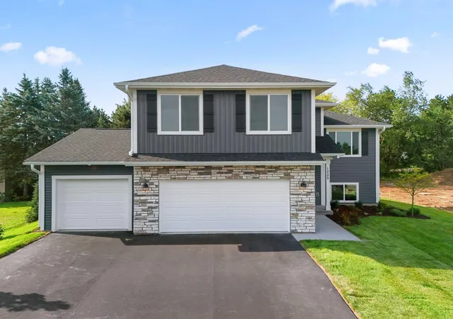29th image of 1362 Wisteria Ln, New Richmond, WI 54017 | MLS# 7120097