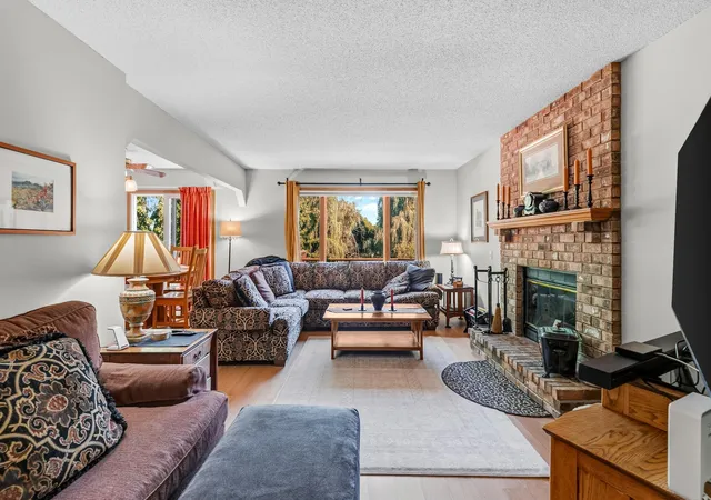 Photo 4 of Sale Pending at 5590 Brickstone Ct, Saint Paul, MN 55126 | MLS# 7120100 | Listing updated on 2026-10-19