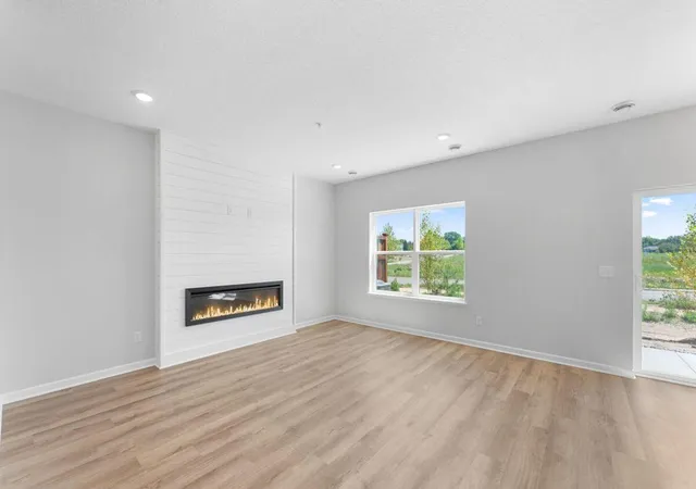 2nd image of 675 Tulare Ter, Newport, MN 55055 | MLS# 7120105