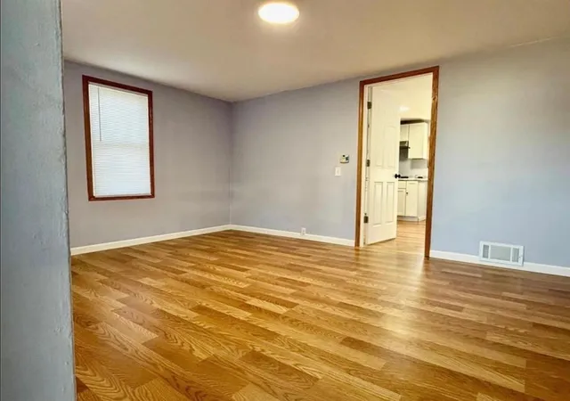 5th image of 714 S Elm St, Lamberton, MN 56152 | MLS# 7120113