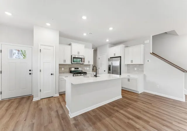 3rd image of 671 Tulare Ter, Newport, MN 55055 | MLS# 7120118