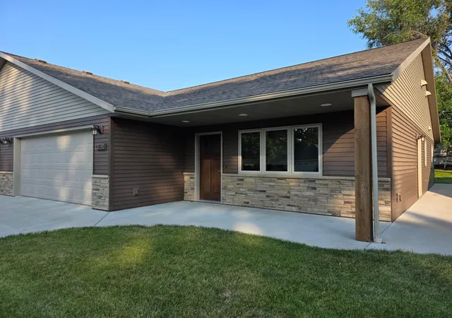 Photo 2 of Townhouse for sale at 205 Custer Ave N, Canby, MN 56220 | MLS# 7120148 | Listing updated on 2026-08-03