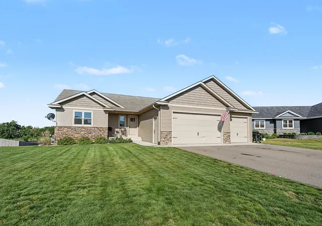 1st image of 1763 Otter Wy, New Richmond, WI 54017 | MLS# 7120157