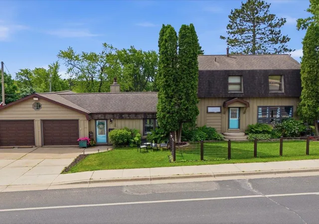 1st image of 1100 Jones St, Eveleth, MN 55734 | MLS# 7120164