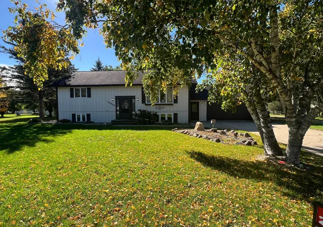 Photo 2 of Single family home for sale at 10407 Navajo St, Wadena, MN 56482 | MLS# 7120167 | Listing updated on 2026-10-01