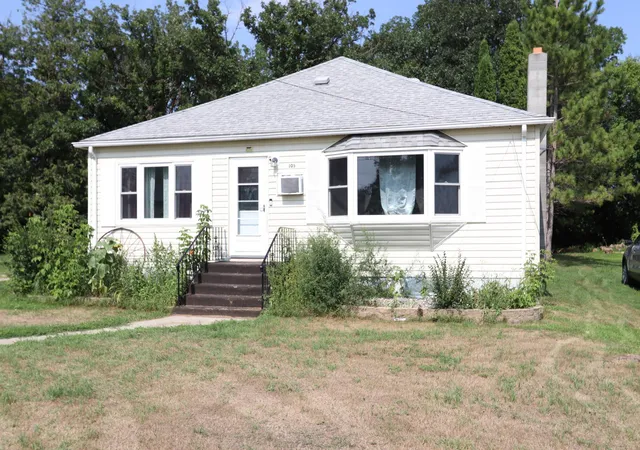 Photo 2 of Single family home for sale at 105 Atlantic Ave E, Badger, MN 56714 | MLS# 7120173 | Listing updated on 2026-08-30