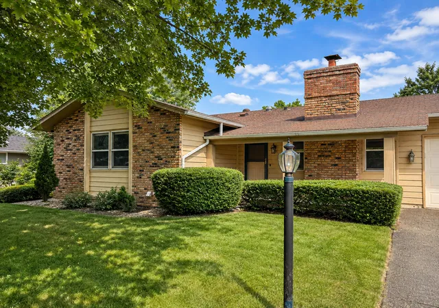 Photo 1 of Sale Pending at 6116 Oakwood Rd, Saint Paul, MN 55125 | MLS# 7120189 | Listing updated on 2026-09-01