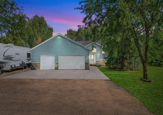 Photo 3 of Single family home for sale at 310 D Scholten Dr, Steen, MN 56173 | MLS# 7120191 | Listing updated on 2026-08-03