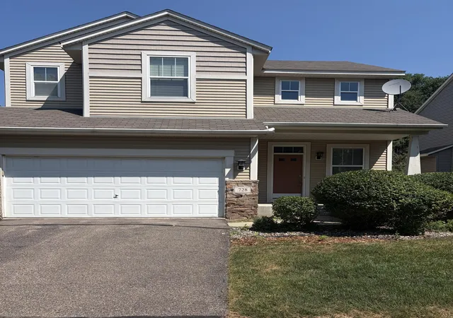 Photo 1 of Single family home for sale at 728 Newberry Ln, Chaska, MN 55318 | MLS# 7120200 | Listing updated on 2026-10-09
