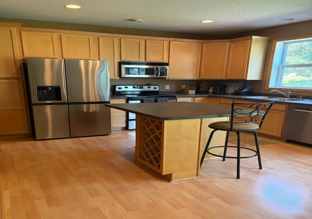 Photo 3 of Single family home for sale at 728 Newberry Ln, Chaska, MN 55318 | MLS# 7120200 | Listing updated on 2026-10-09