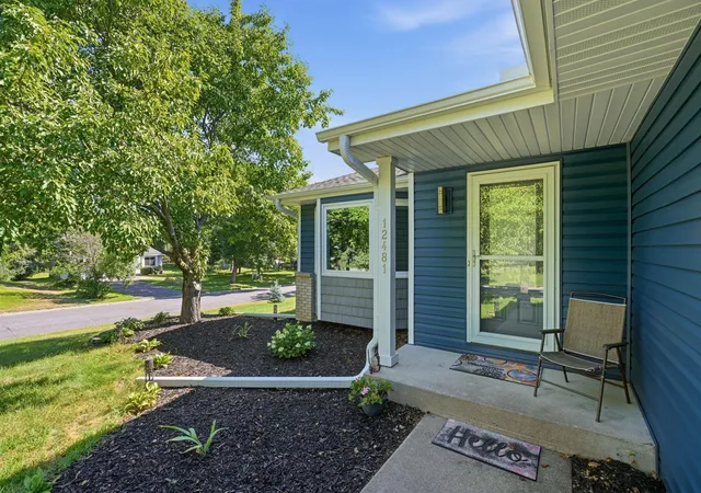 3rd image of 12481 Ilex St Nw, Minneapolis, MN 55448 | MLS# 7120227