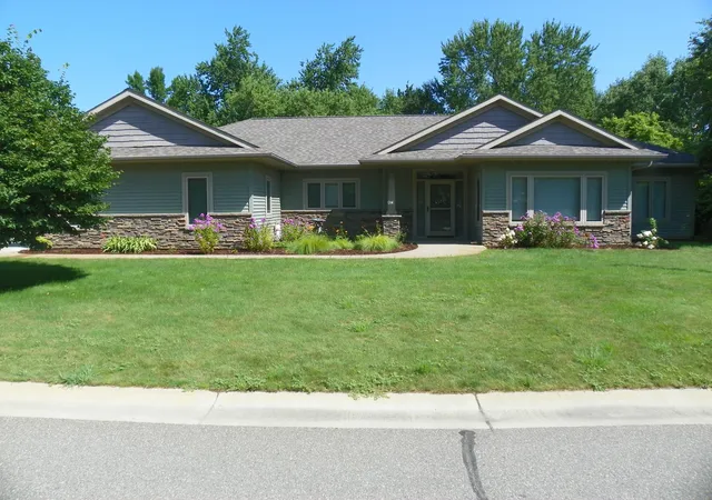 Photo 2 of Single family home for sale at 471 Coleman Ave E, Eden Valley, MN 55329 | MLS# 7120230 | Listing updated on 2026-09-26