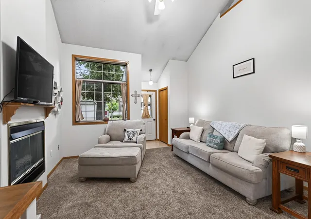 image of 9966 Fillmore St Ne, Minneapolis, MN 55434 | MLS# 7120248