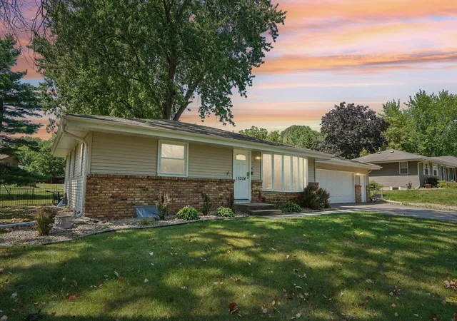 Photo 2 of Single family home for sale at 15204 Lead St, Burnsville, MN 55306 | MLS# 7120249 | Listing updated on 2026-10-11