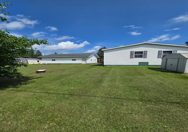 Photo 2 of Single family home for sale at 417 5th Avenue Se, Baudette, MN 56623 | MLS# 7120252 | Listing updated on 2026-08-15
