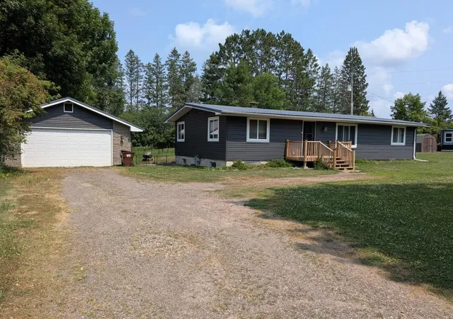 1st image of 560 E Isle St, Isle, MN 56342 | MLS# 7120268