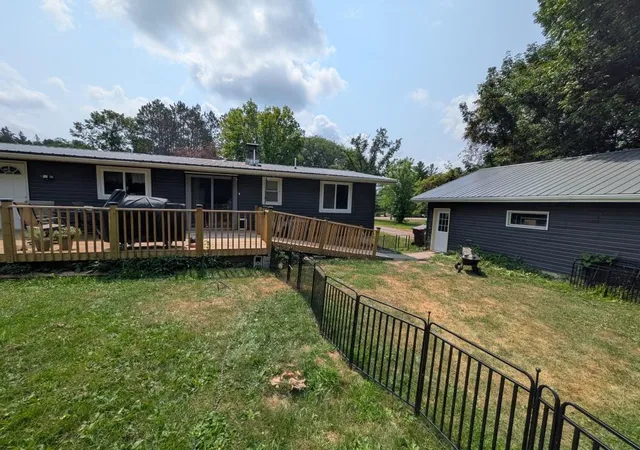 3rd image of 560 E Isle St, Isle, MN 56342 | MLS# 7120268