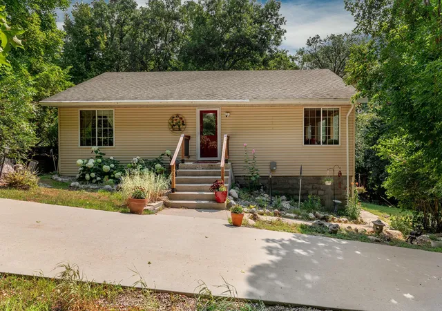 5th image of 28663 Ottawa Dr, Browerville, MN 56438 | MLS# 7120285