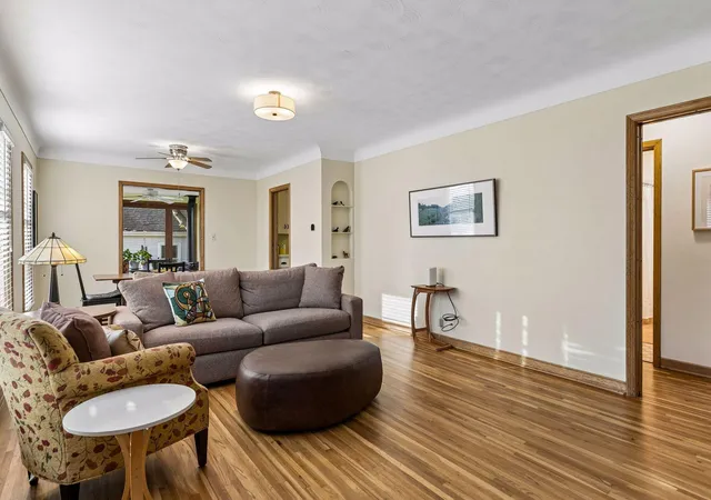 Photo 4 of Single family home for sale at 899 Fairview Ave S, Saint Paul, MN 55116 | MLS# 7120312 | Listing updated on 2026-10-09