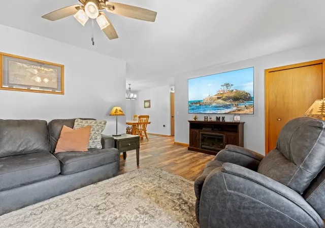 4th image of 306 Elm Court Dr, Goodhue, MN 55027 | MLS# 7120313