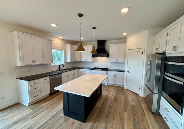 2nd image of 819 Walnut Grove Ln, Hanover, MN 55341 | MLS# 7120322