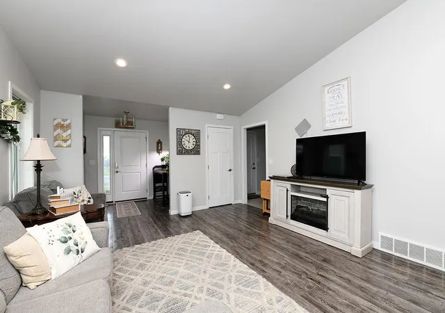 Photo 3 of Single family home for sale at 2723 W Westwood St, West Fargo, ND 58078 | MLS# 7120331 | Listing updated on 2026-08-12