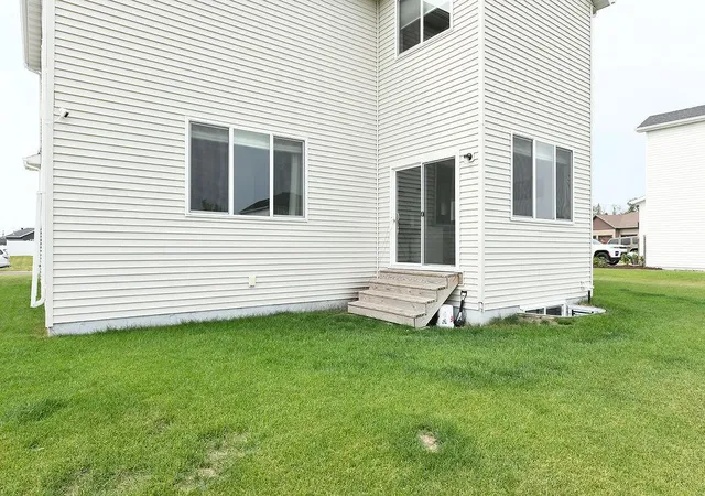 Photo 3 of Sale Pending at 6719 Smylie Ln S, Fargo, ND 58104 | MLS# 7120352 | Listing updated on 2026-10-14
