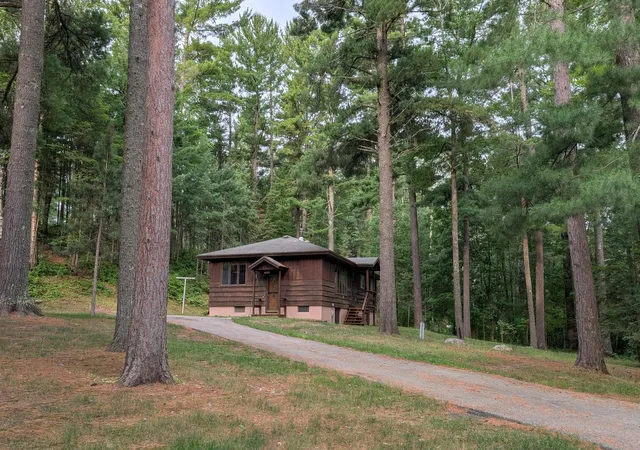 35th image of 2581 Hallmark Dr, Ely, MN 55731 | MLS# 7120356