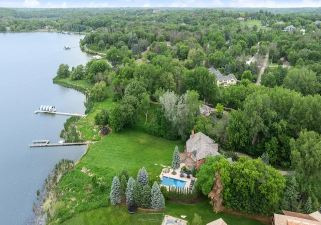 39th image of 425 Oxford Rd, Long Lake, MN 55356 | MLS# 7120371