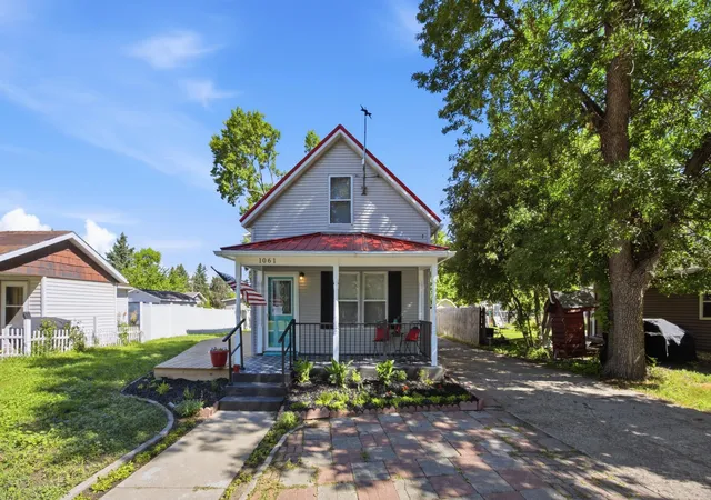 2nd image of 1061 1st St N, Casselton, ND 58012 | MLS# 7120372