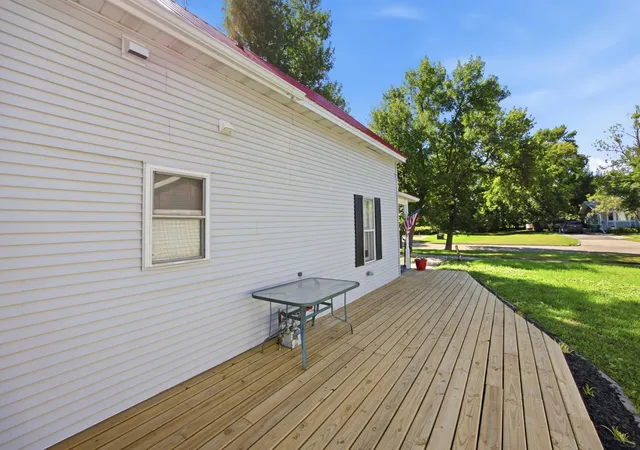 5th image of 1061 1St St N, Casselton, ND 58012 | MLS# 7120372