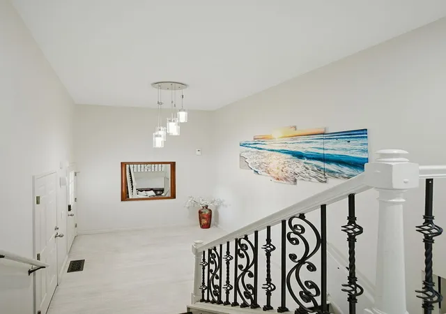 Photo 3 of Single family home for sale at 815 Ravoux Cir, Chaska, MN 55318 | MLS# 7120381 | Listing updated on 2026-10-05