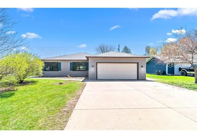 Photo 1 of Single family home for sale at 830 W 4th Street, Rush City, MN 55069 | MLS# 7120382 | Listing updated on 2026-10-05