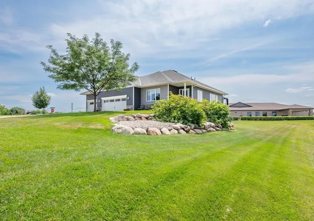 1st image of 1290 Parkview Ct, Shakopee, MN 55379 | MLS# 7120384