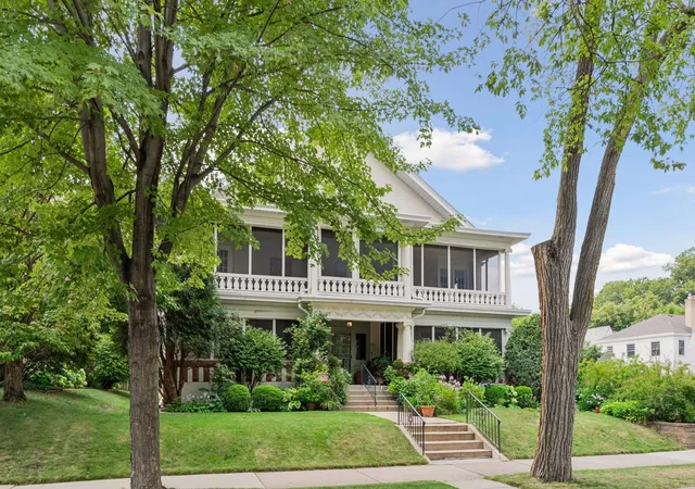 Photo 1 of Condo for sale at 1766 Girard Ave S #3, Minneapolis, MN 55403 | MLS# 7120399 | Listing updated on 2026-08-19