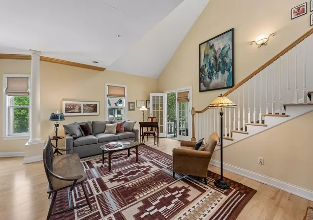 Listing Photo 4 - Condo for sale in building located at 1766 Girard Ave S, Minneapolis, MN 55403 - Unit #3