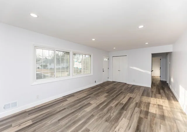 3rd image of 6412 Indiana Ave N, Minneapolis, MN 55429 | MLS# 7120412