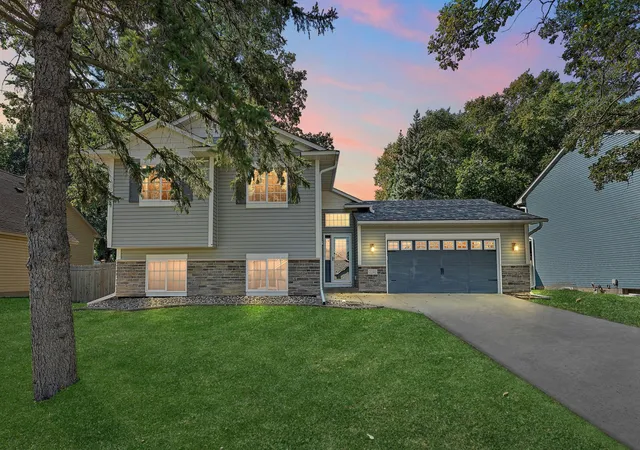 1st image of 2241 7th St N, Saint Paul, MN 55109 | MLS# 7120414