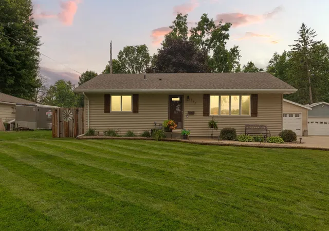 1st image of 737 13th St Ne, Owatonna, MN 55060 | MLS# 7120415