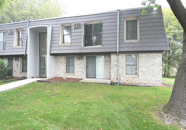 Condo for sale at 711 11th Avenue S #1, Hopkins, MN 55343 | MLS# 7120419